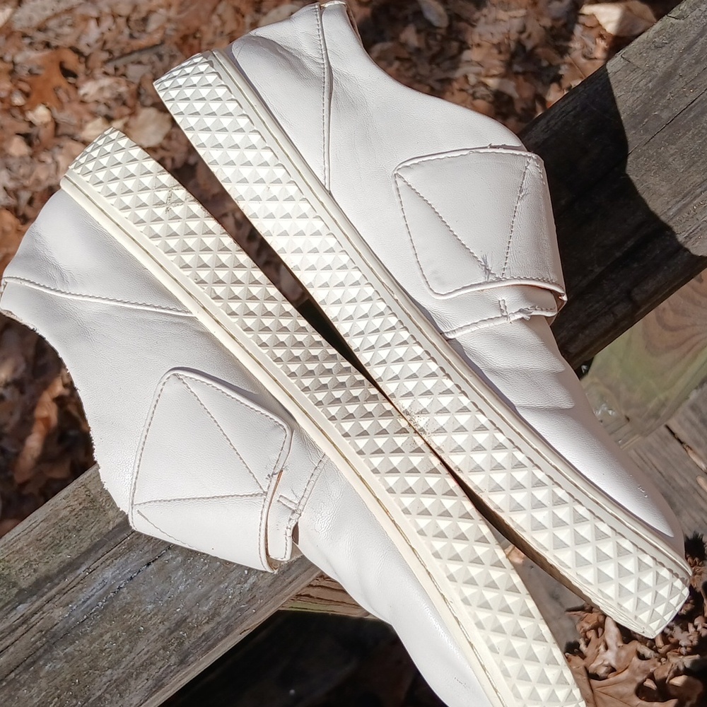 Aerosoles AWARE WHITE SZ.7.5‎ WOMEN'S, VEGAN LEATHER SHOES